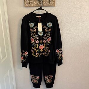 NWT Solitaire Black Floral Embroidered Jogger Set